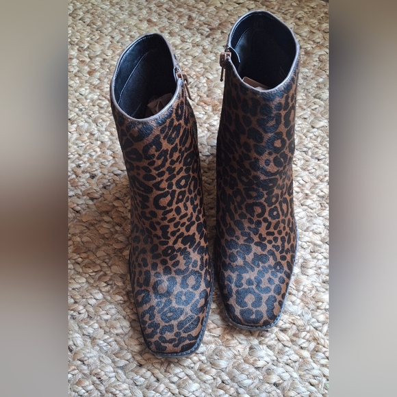 Gibson latimer womensvina leopard print calf hair leather booties 10 bohemian 80 - Picture 2 of 4
